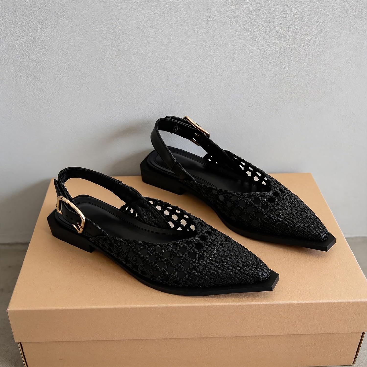 ZBOT Women's Flat Mules Pointed-Toe Closed-Toe Flats Open-Heel Slip-on Style Professional Office Wear Comfortable Casual Sandals