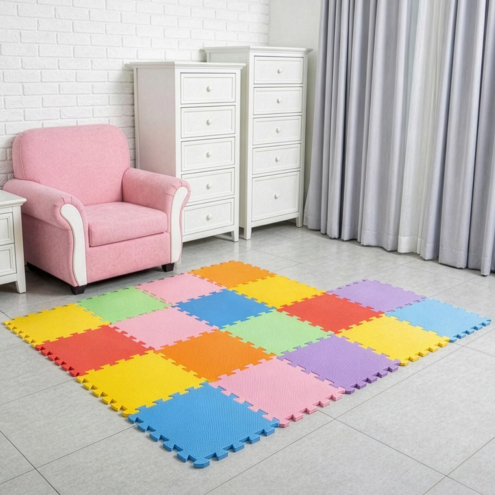 Lot de 18 Tapis de Sol Puzzle en Mousse pour Enfants – Tapis de Jeu Éducatif et Interactif 30x30 cm, Moquette EVA Antidérapante, Protection Confortable pour Enfants (Couleurs Assorties)