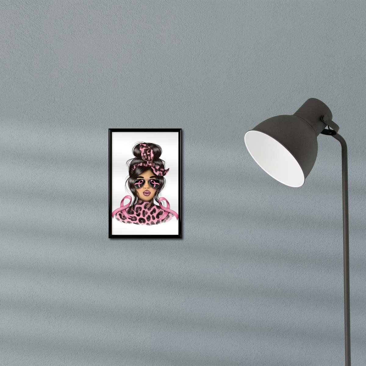 artboxONE Poster mit schwarzem Rahmen 75x50 cm Floral Wir tragen Pink Messy Bun - Bild bewusstsein Band bewusstsein