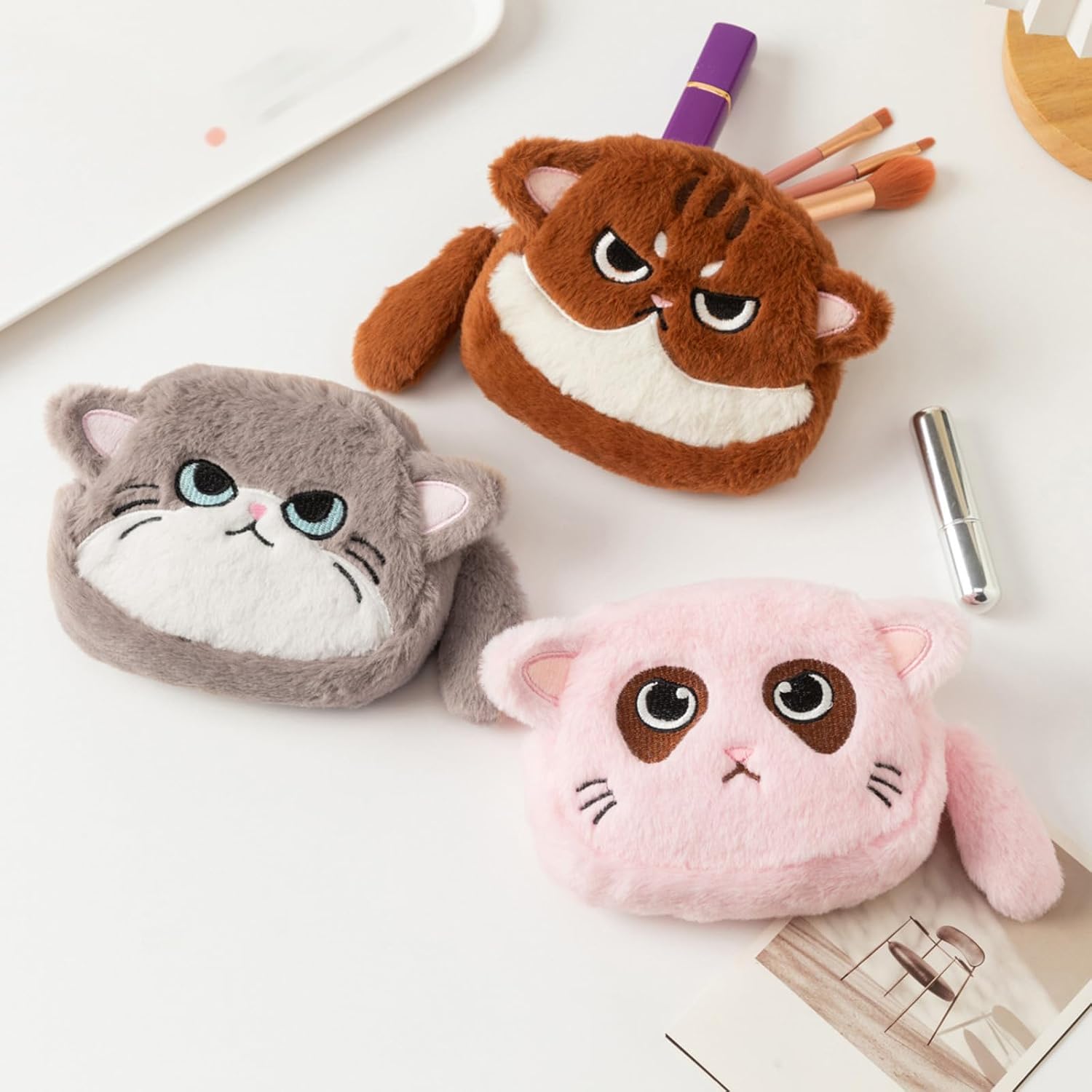 Cosmetic Items Bag Cats Shaped Coin Purse, Lovely Small Wallets Plush Coin Pouches with Zippers Closure Makeup Bag Gifts Small