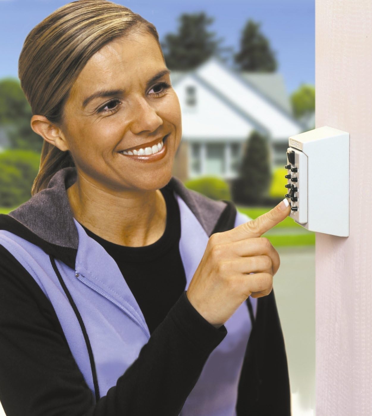 Kidde AccessPoint 001408 KeySafe Original Push Button Combination Permanent Key Lock Box, 5-Key, White