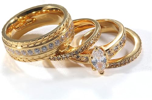 Vista 4 de ringheart 2 anillos chapados en oro amarillo para él y para ella, anillos de pareja, Cz, 3 piezas, conjuntos de anillos de boda de acero de titanio