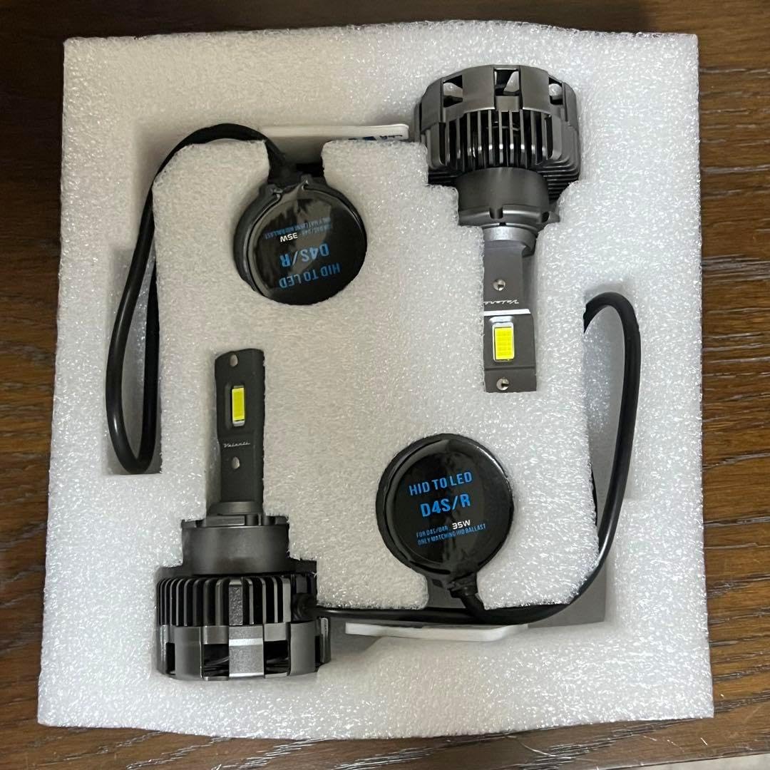 □未使用 ヴァレンティ Valenti LED D4S・D4R LXE02 車＆バイク
