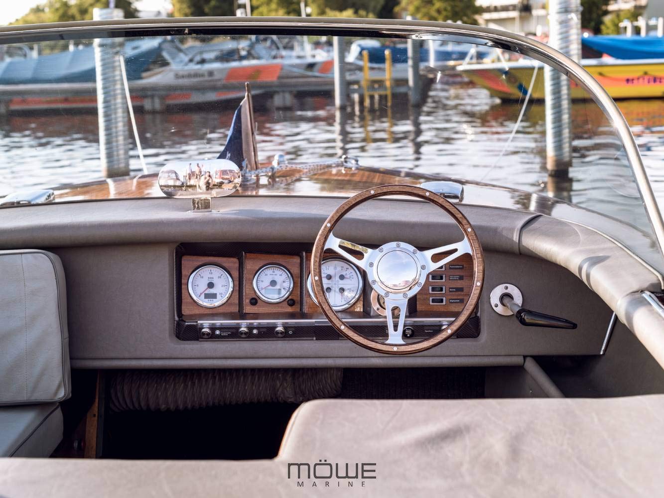 MÖWE MARINE PREMIUM NOVUM 5053 Bootslenkrad Echtholz inkl. Adapter Nabe passend für alle Boote mit Teleflex Ultraflex Lenkungen Steuerrad Bootssteuerrad