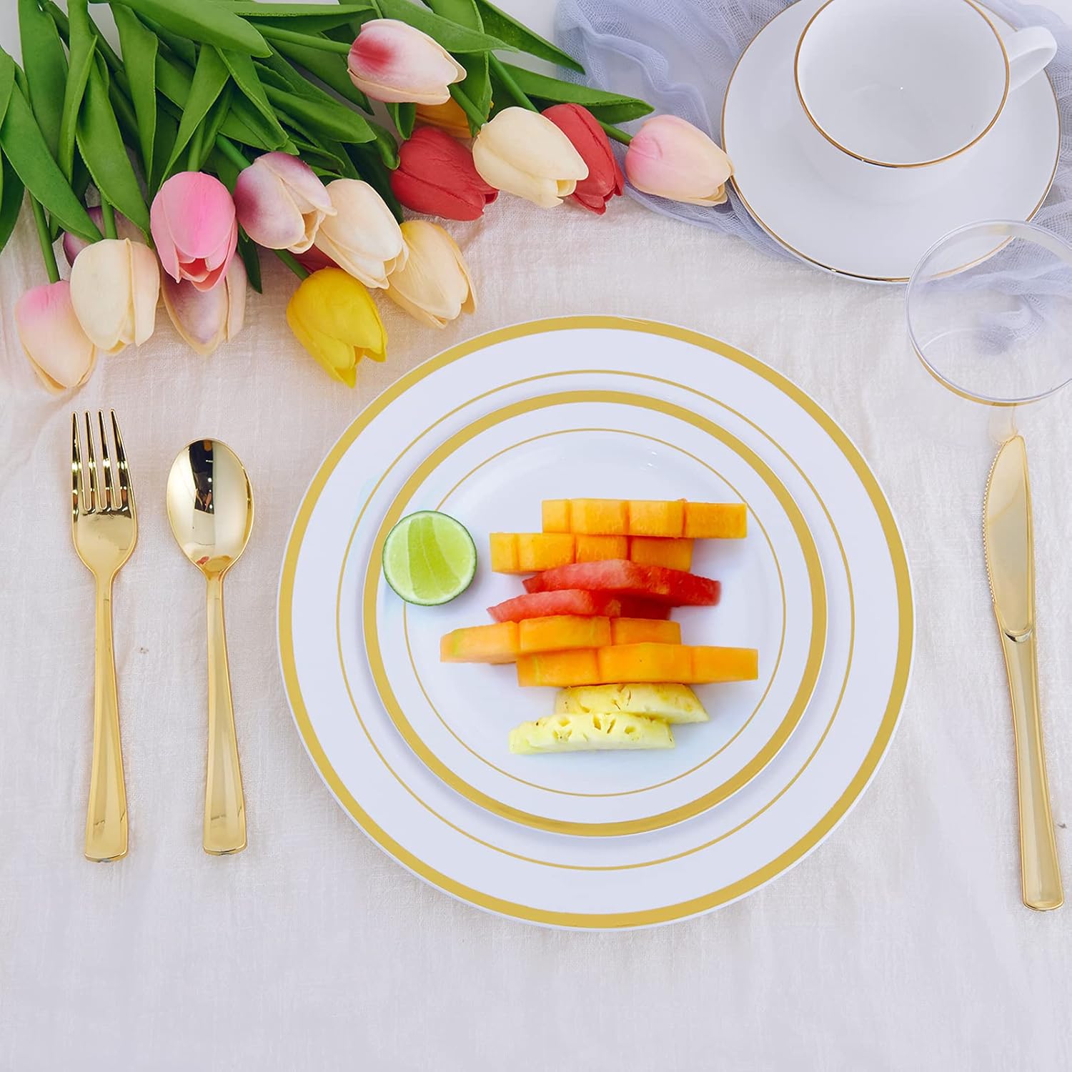 125 Count Gold Plastic Plates Include 25 Dinner Plates 25 Disposable Dessert & Gold Disposable Silverware, Plastic Dinnerware Set Providing for 25 Guests Suitable for Party Wedding