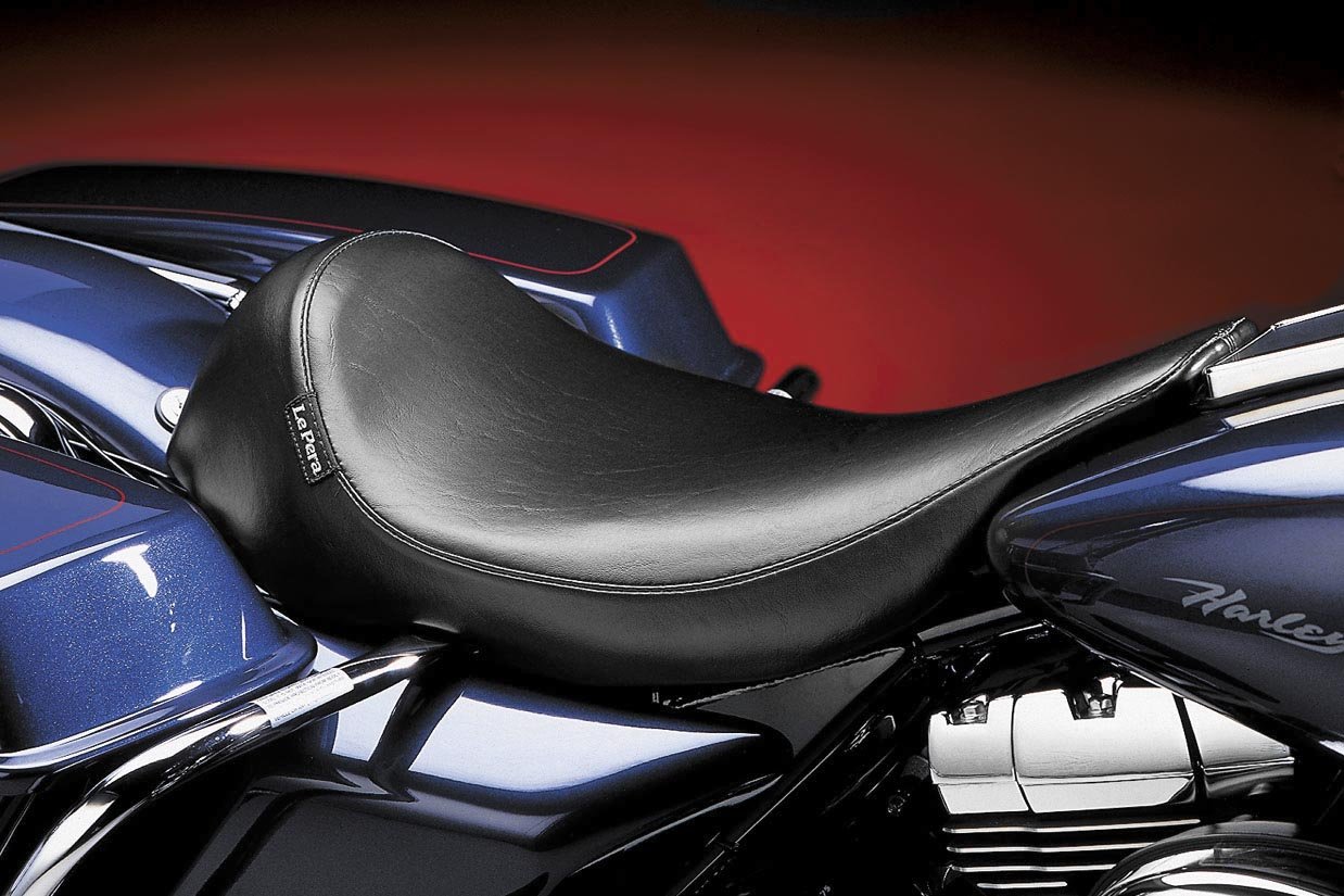 Le Pera Silhouette Solo Vinyl Seat for 1991-2010 Harley Davidson Touring Models - HD FLHTC/I Electra Glide Classic 2002-2007