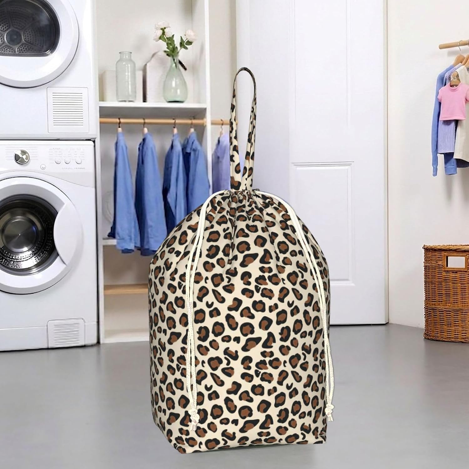 Oxford Leopard Print Print Large-capacity drawstring laundry bag with Handles for Dorm,Hotel