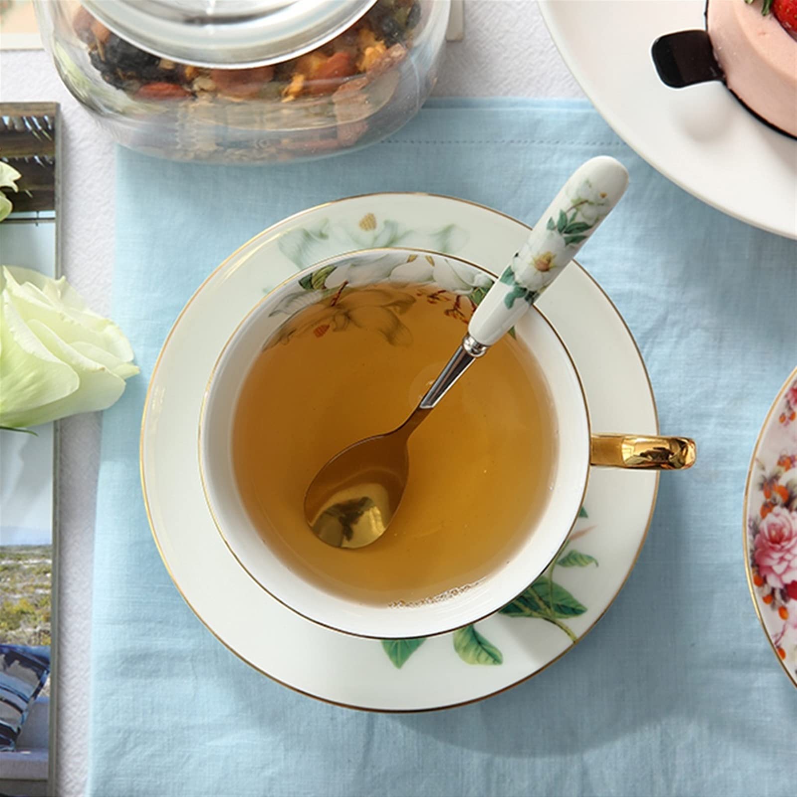 Zestawy filiżanek i spodków Europejski styl kości Chiny filiżanka kawy kreatywny phnom penh kwiat filiżanka herbaty fruit filiżanka herbaty Zestaw kubków (Color : B)