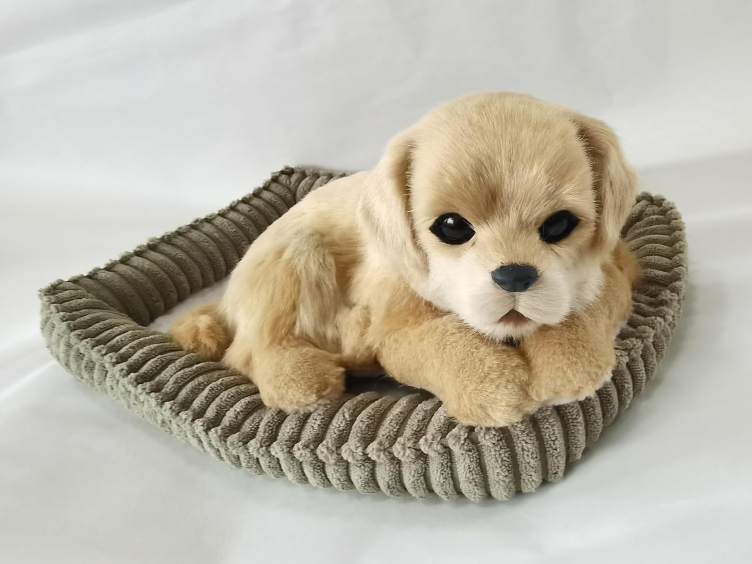 Golden Retriever Dog, Realistic, Lifelike Stuffed Interactive Nodding Pet Toy, Companion Pet Puppy with 100% Handcrafted Synthetic Fur