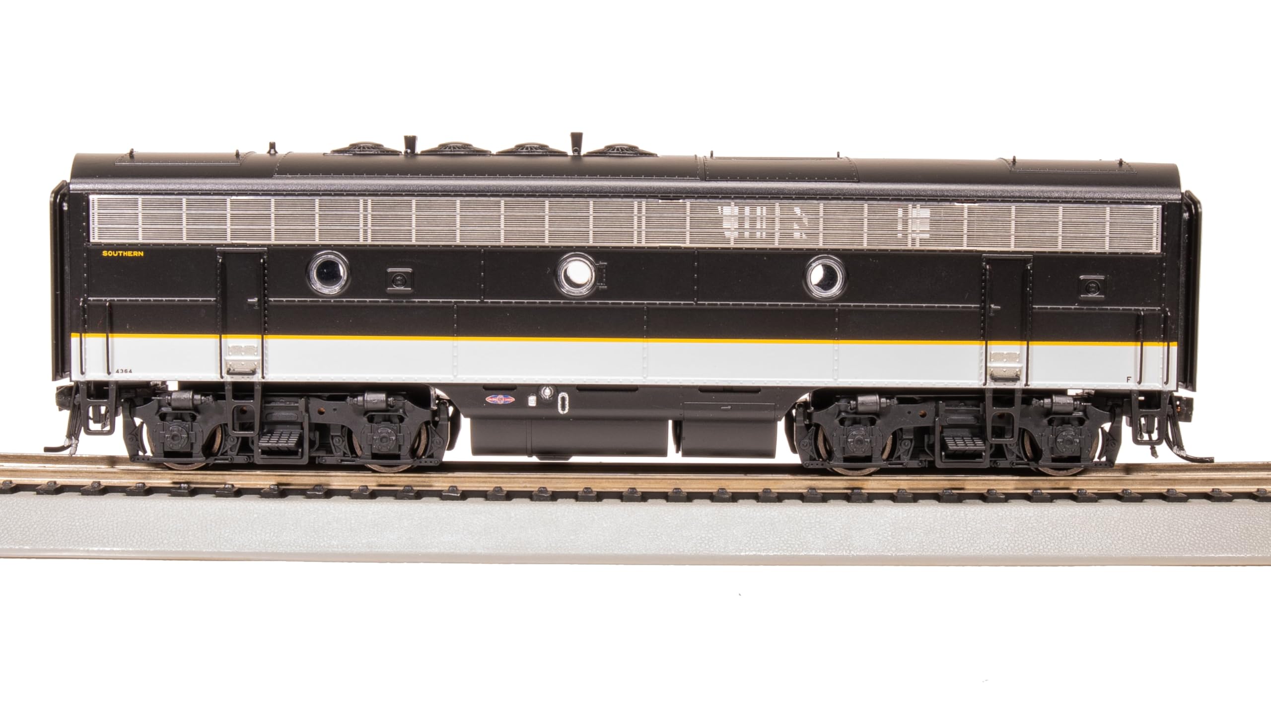 Broadway Limited 8178 EMD F3B, SOU 4365, Tuxedo Scheme, Paragon4 Sound/DC/DCC, HO Scale