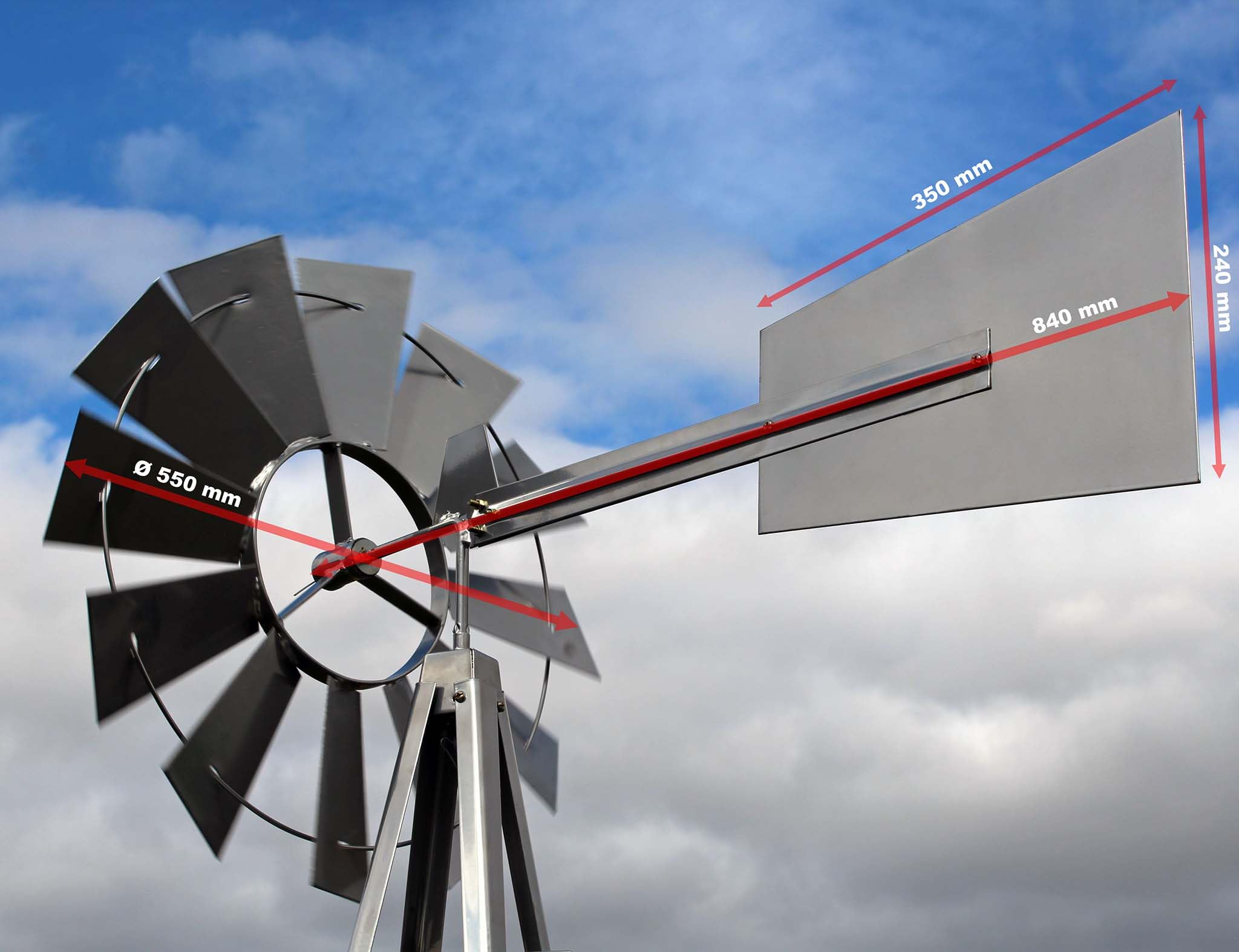 Wiltec Windrad mit 245 cm Höhe, Windmühle in Silberfarben, Windspiel im US-Design, Gartendeko mit kugelgelagertem Texasrad, Rankhilfe für Garten