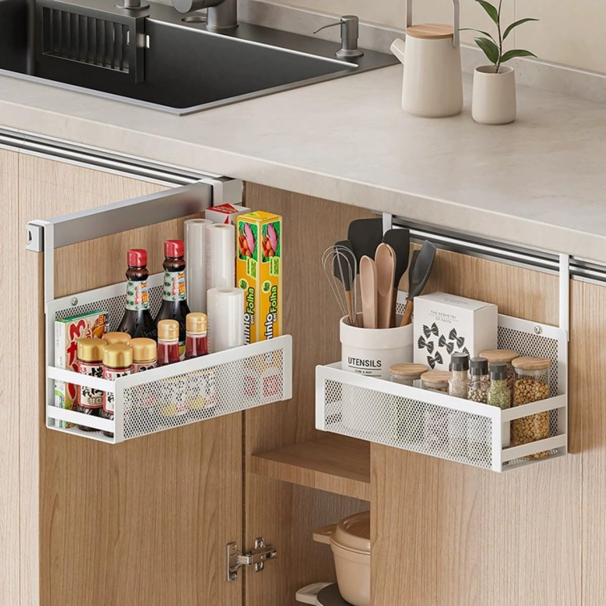 Cesta de almacenamiento para colgar sobre la puerta del armario, cocina, baño, despensa, debajo del fregadero, solución para ahorrar espacio (blanco)