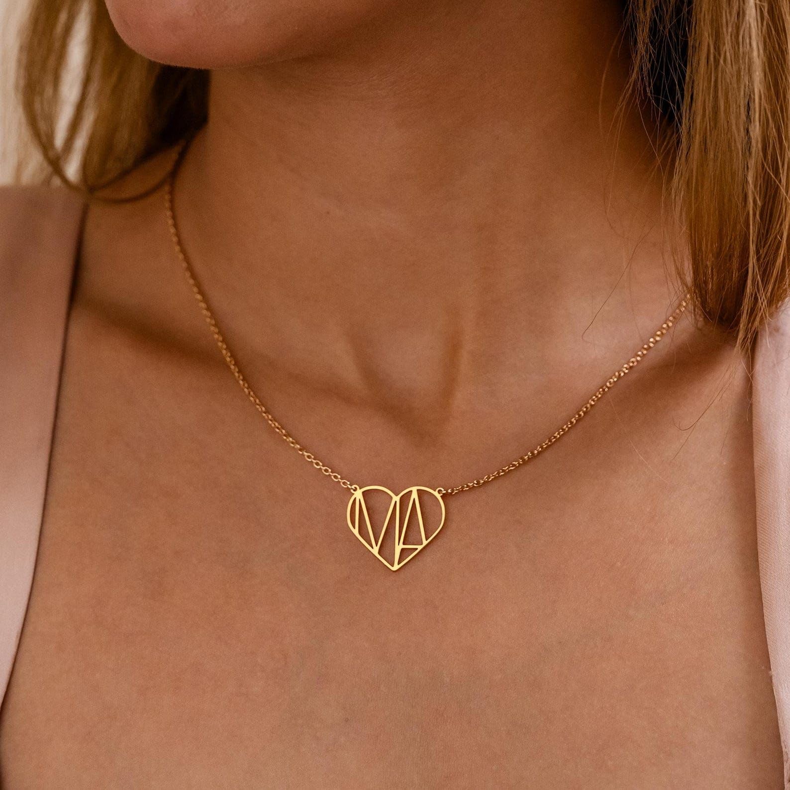 Personalizzato cuore collana con iniziale, due iniziale cuore collana con nome, monogramma nome su misura coppia gioiello, Natale per lei