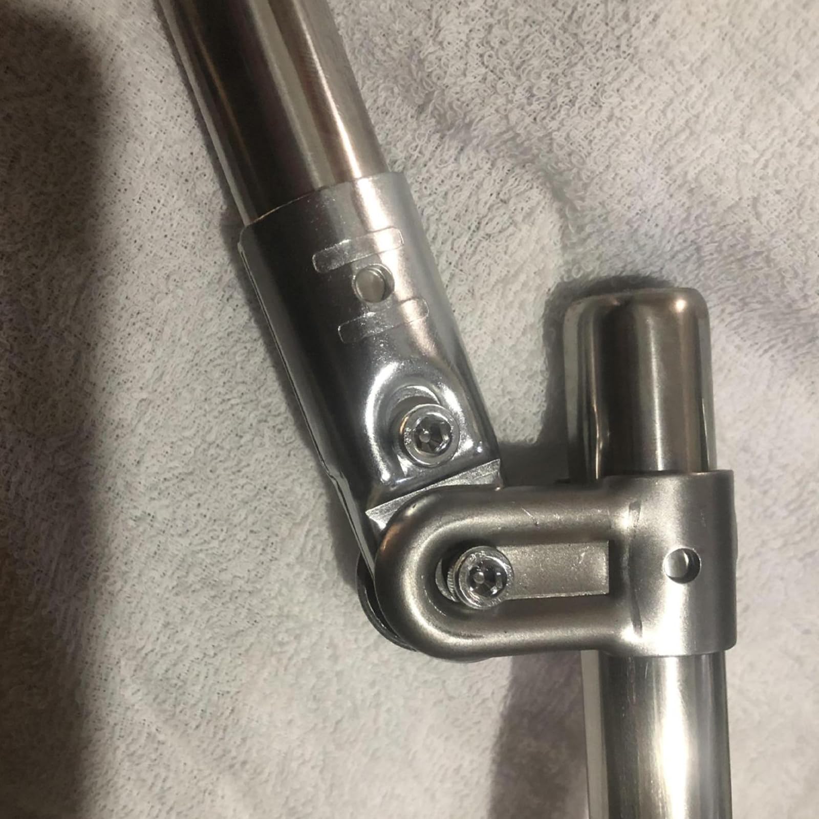 10 piezas Abrazaderas de tubo ajustables de 2 vías Conector estructural Apto para tubos de acero inoxidable con diámetro exterior de 25 mm
