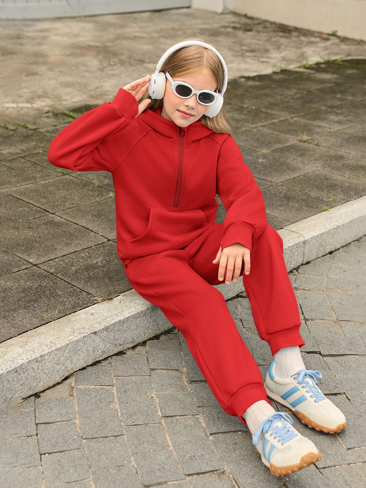 Tuta da bambina in pile con mezza zip, felpa e pantaloni della tuta con tasche