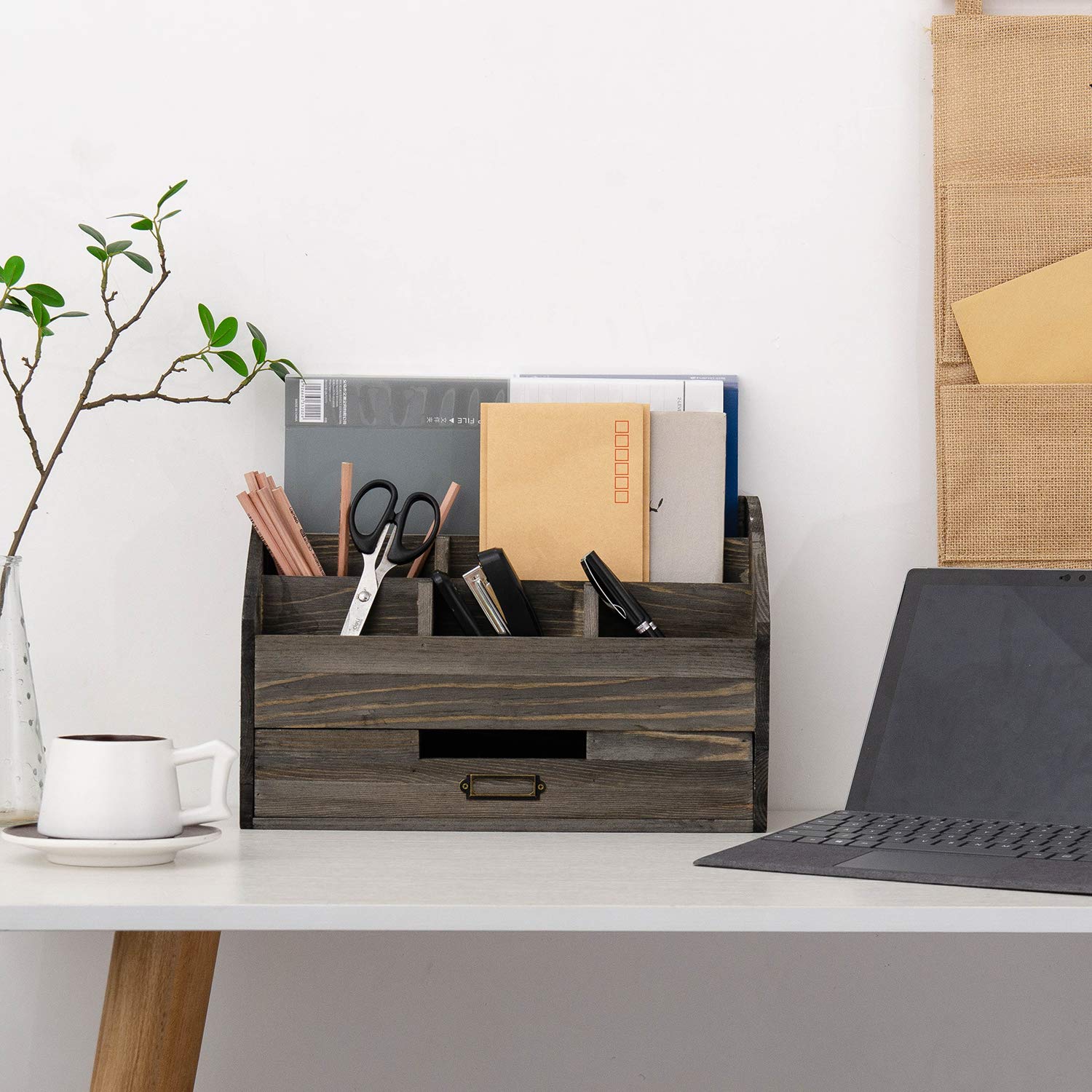 Organizer da scrivania in legno rustico invecchiato con 5 scomparti con 2 cassetti e bancone da tavolo, portapenne, quaderni, cartelle, matite e forniture per ufficio (grigio roccio)