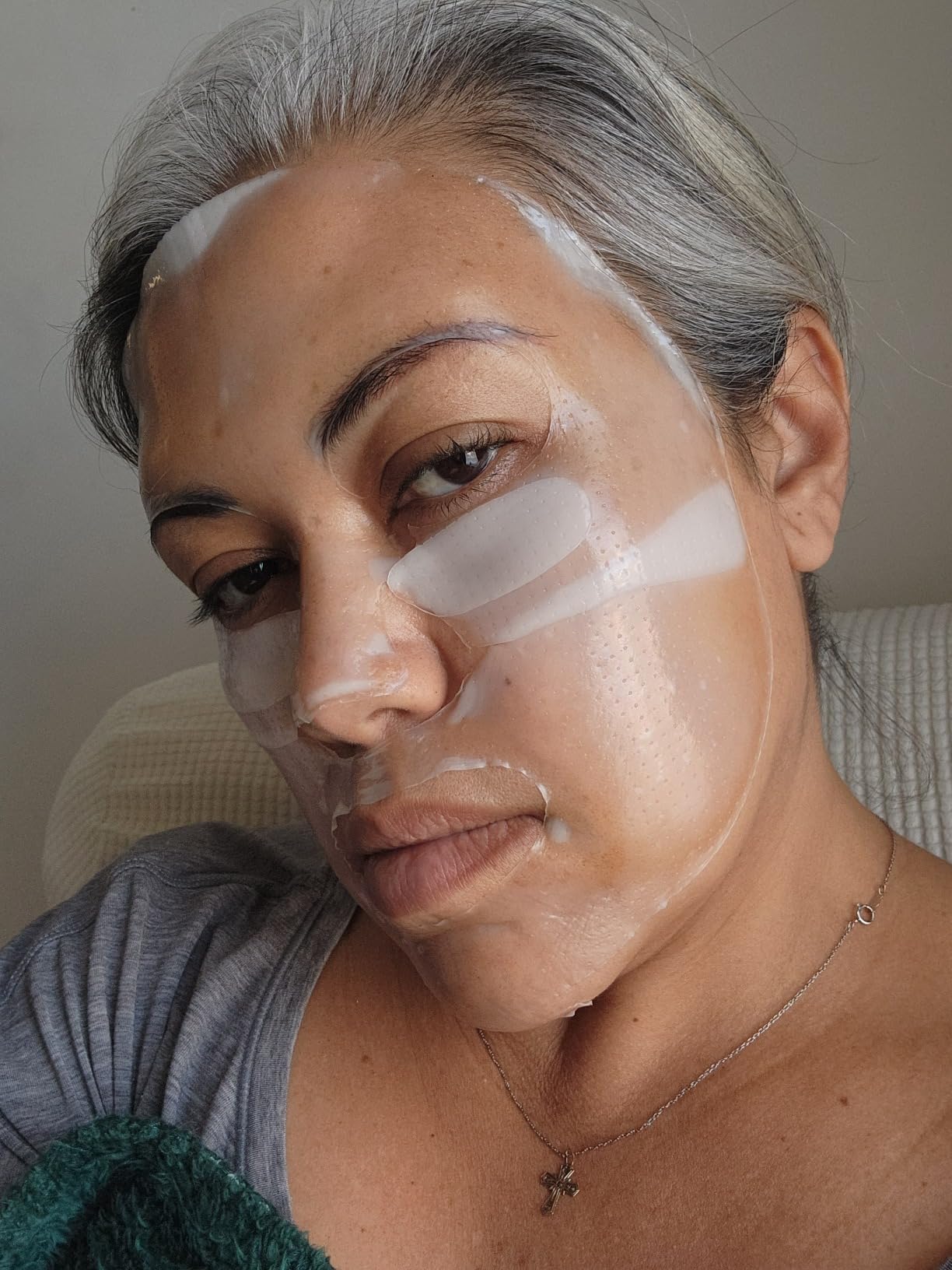 WELLDERMA Sapphire Collagen Impact Hydrogel Fitting Mask, 25g x 4 Sheets – Hydrating & Firming Micro-Hole Sheet Mask with Collagen Water 850,294ppm, Niacinamide & Peptides