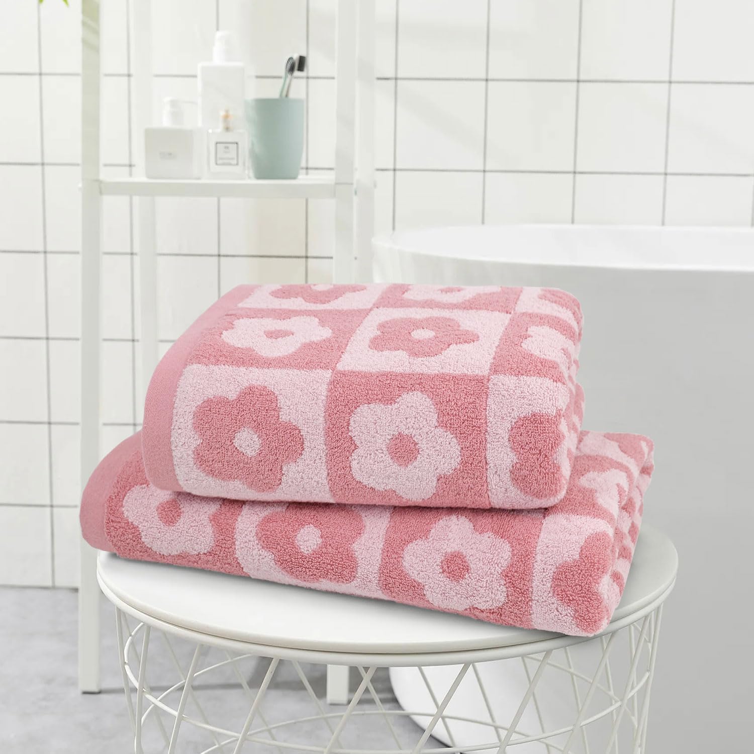 2-Pieces Luxury Bath Towels Checkered Floral, Pink Towels for Women Girls Shower Body 27.5x55 Inches, Cute Decor for Bathroom & Pool Days, Cotton