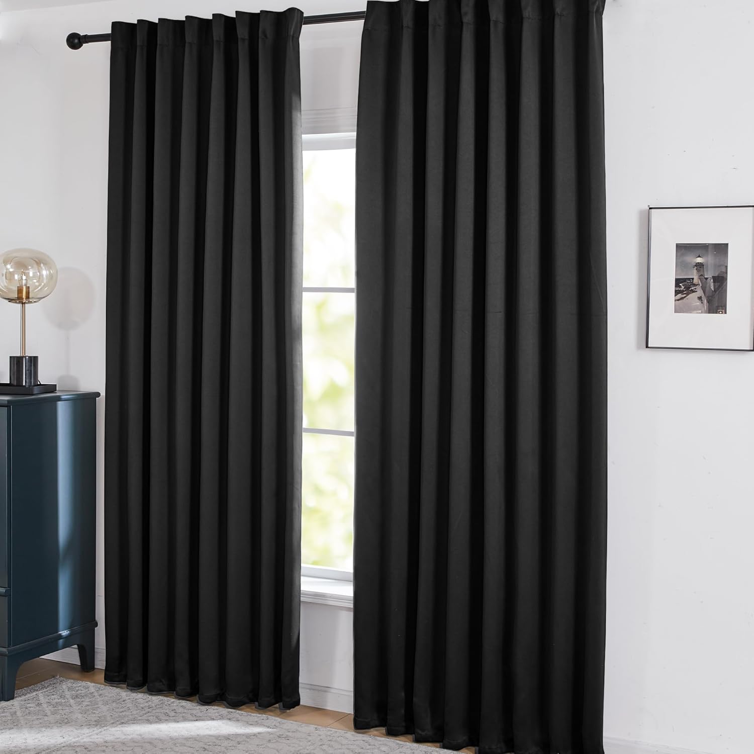 Deconovo Total Blackout Curtains for Bedroom，Thermal Insulated Curtain, Soundproof Living Room Panel, Oeko-TEX Certified, Modern Pencil Pleat Drapes for Sleep & Style (52x72 Inch, 2 Panels, Black)