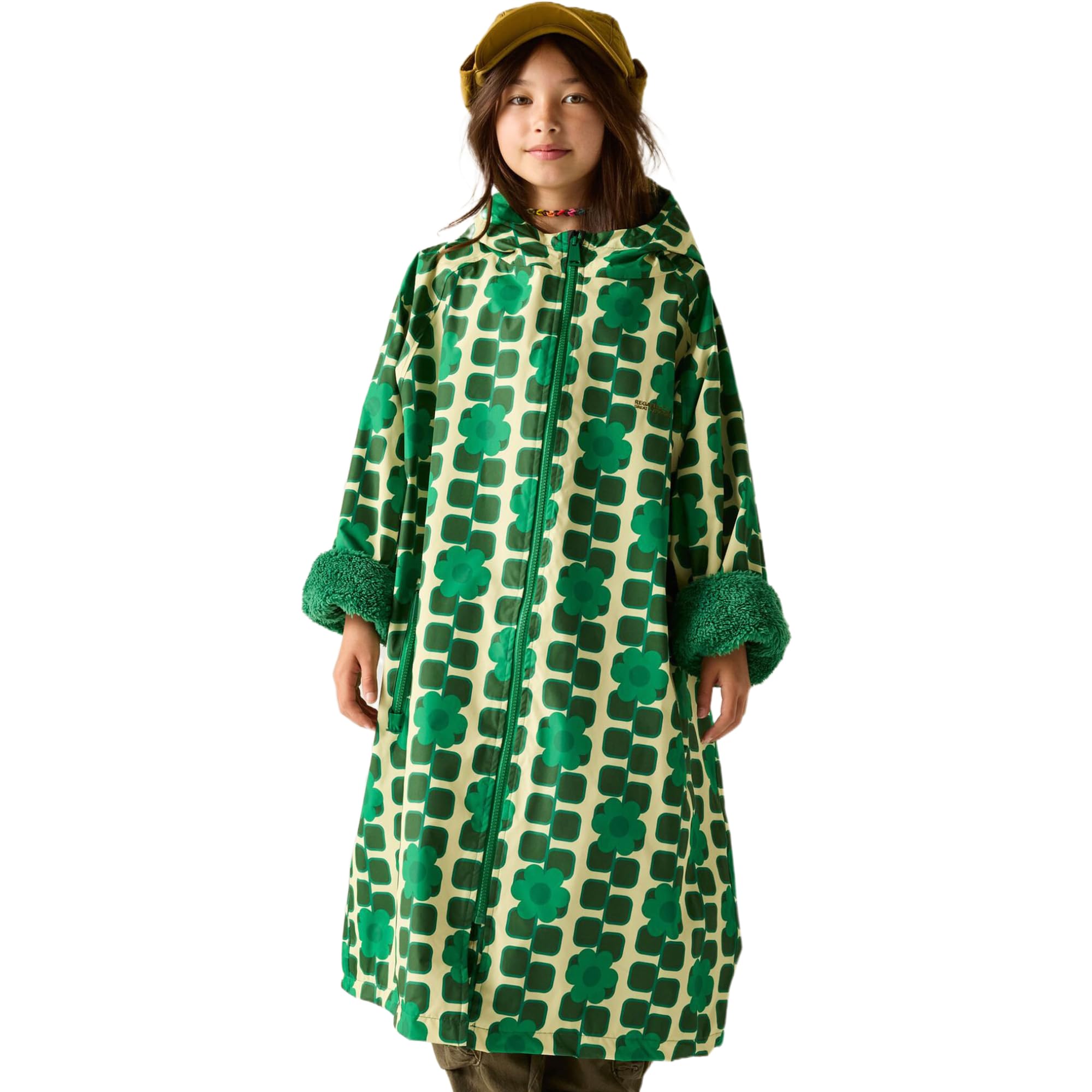 Regatta  Kids Green Kids Orla Changing Robe Hydrofort Robe in Size 11 - 12 Years, Sports Direct
