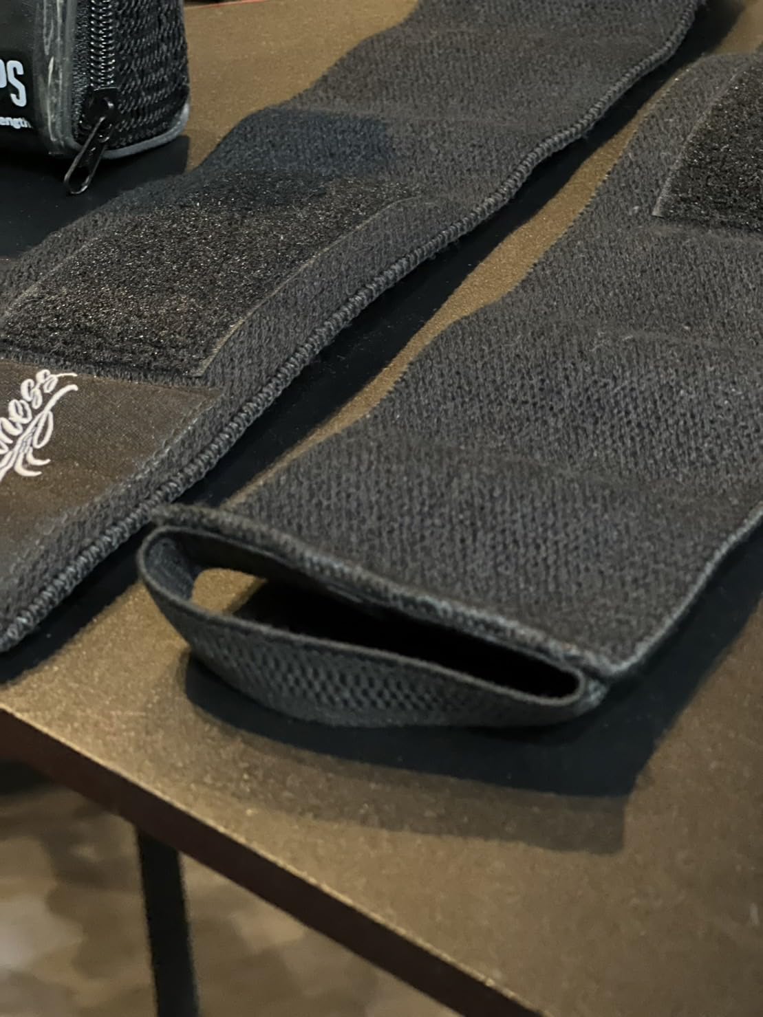 Amazon.co.jp: DELTA FITNESS オリジナル リストラップ V2 (ブラック