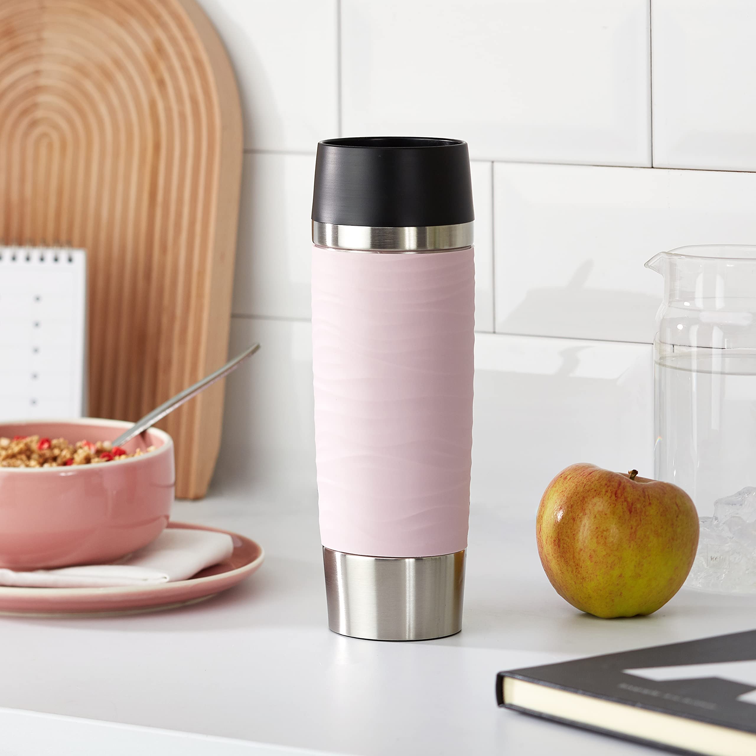 Emsa Travel Mug Waves Grande N20120 - Vaso térmico (0,5 L, hasta 6 horas de calor y frío durante 12 horas, 100% hermético, apertura de 360°, cierre de presión rápida), color rosa