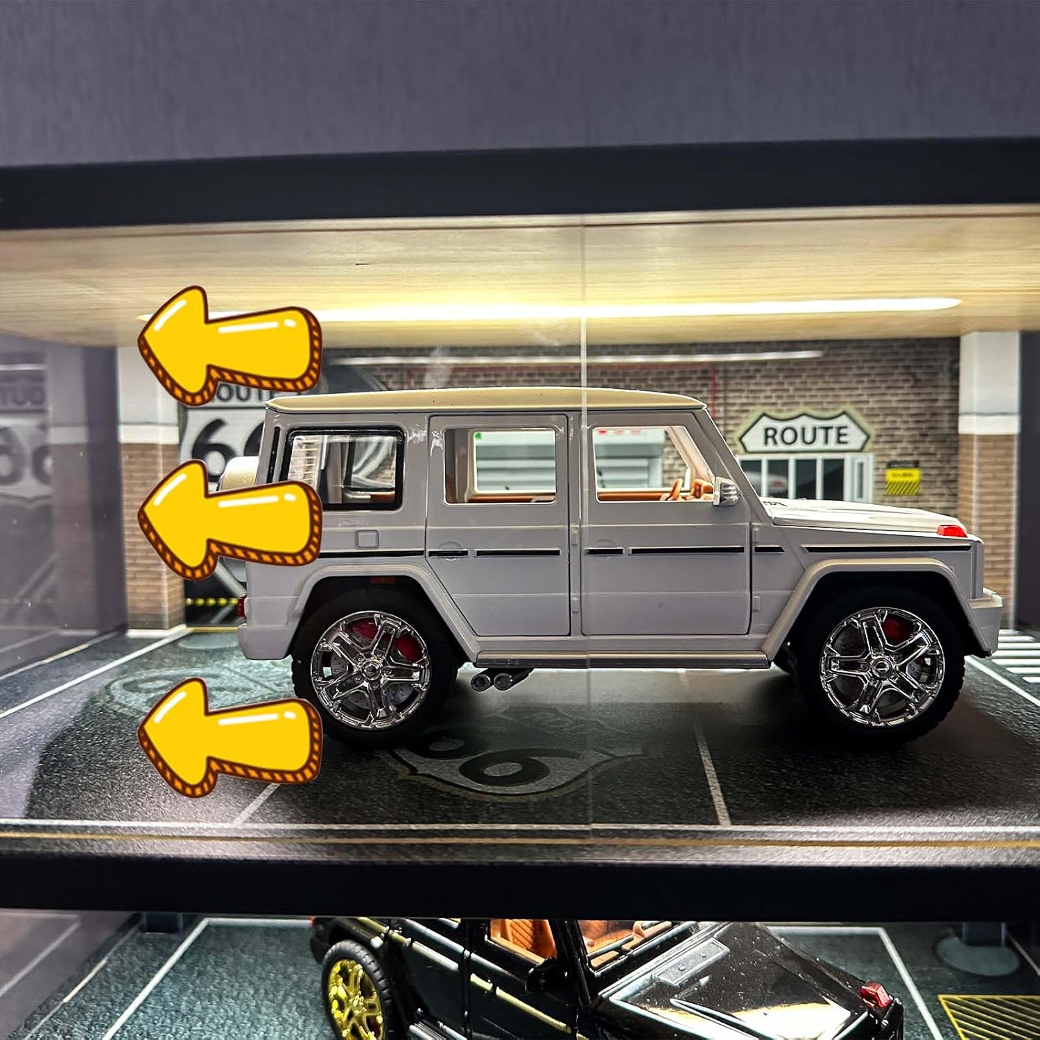 1:24 Die-cast car Model Display case with USB Lights. Alloy Car Collectibles Scene Parking Lot. Sports car Diorama Garage for Lego Speed
