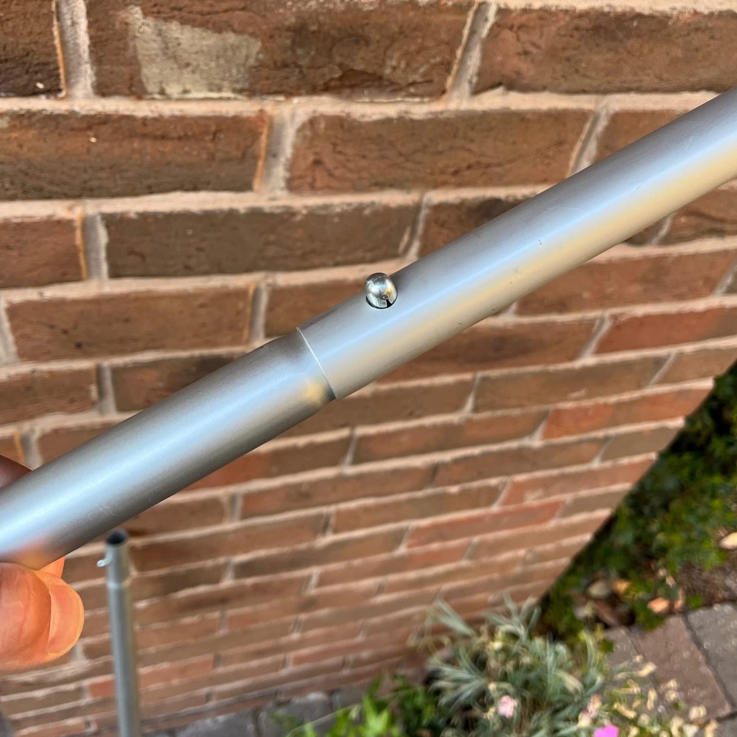 Gutter Cleaning Tool with extendable Pole Scraper Cleaner Tool to Remove Leaves and Debris