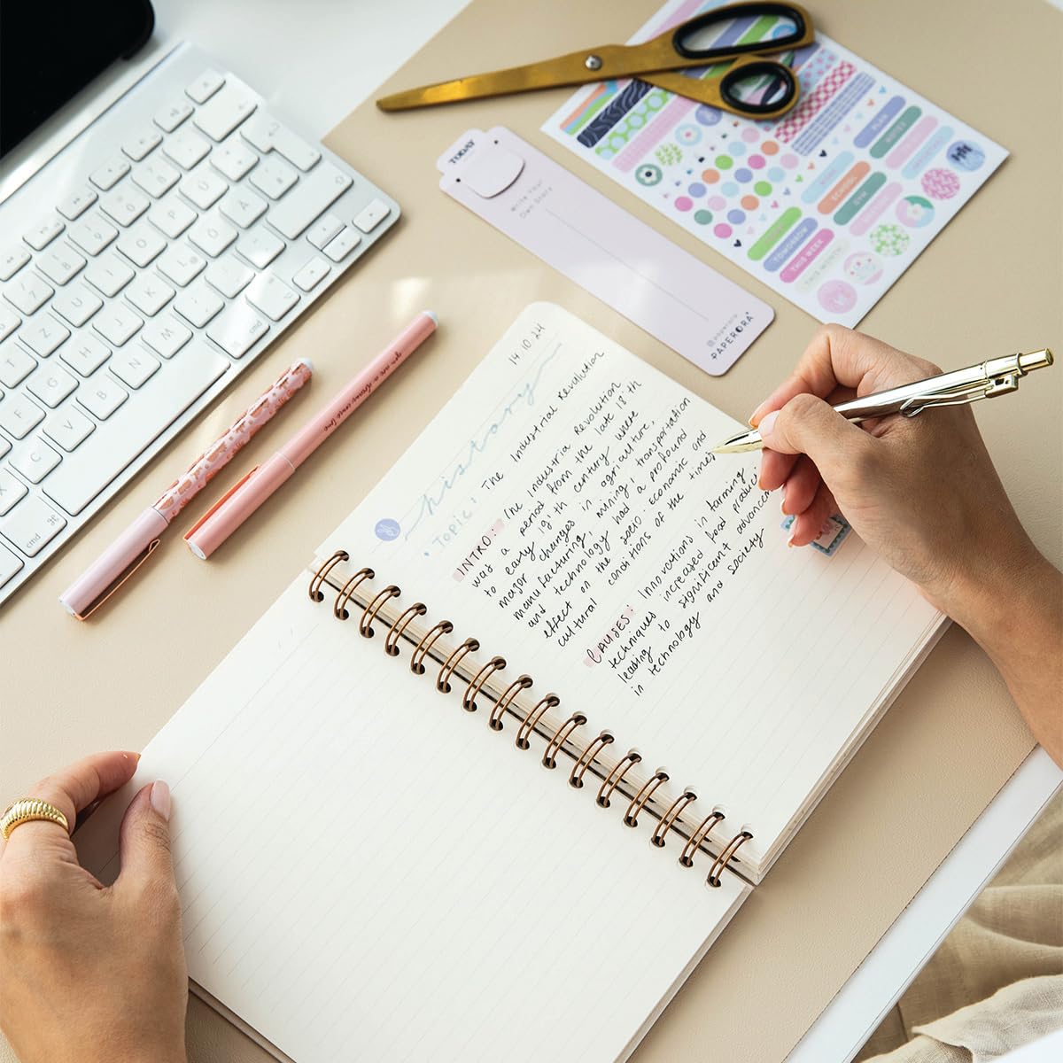 PAPERORA A5 Spiralli Sert Kapak Keten Çizgili Tarihsiz Not Defteri Pembe