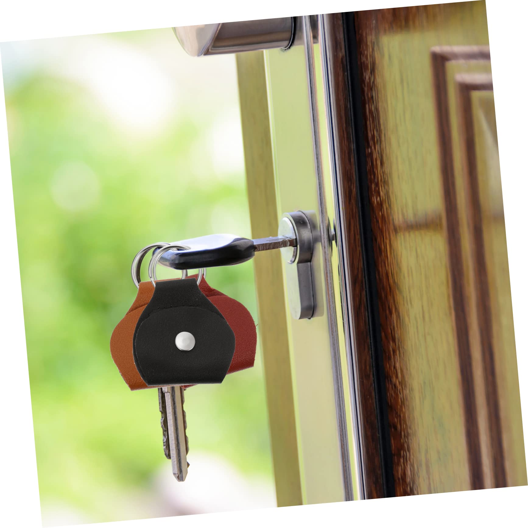 Yardwe 4sets 9pcs Portable Pu Guitar Picks Holder with Keychain Durable Picks Pouch for Safe Storage Present for Guitar Lovers and 9pcs*4