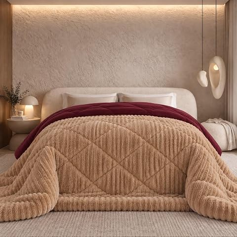 لحاف شتوي وجهين بتصميم مضلع - بيج وعنابي