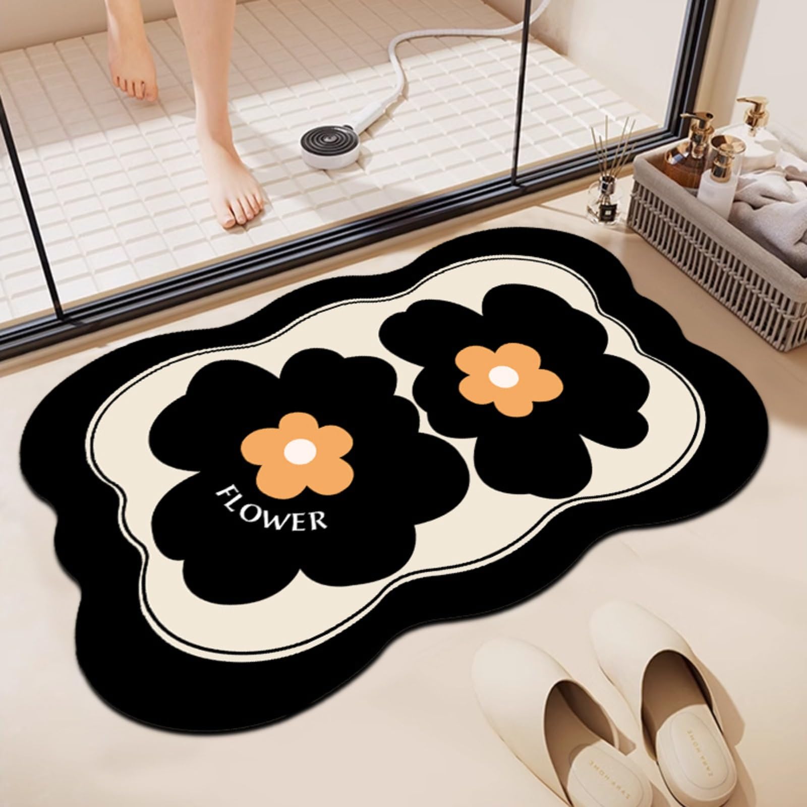 Tapis de bain à fleurs irrégulières antidérapant discret pour sécuriser votre terrasse