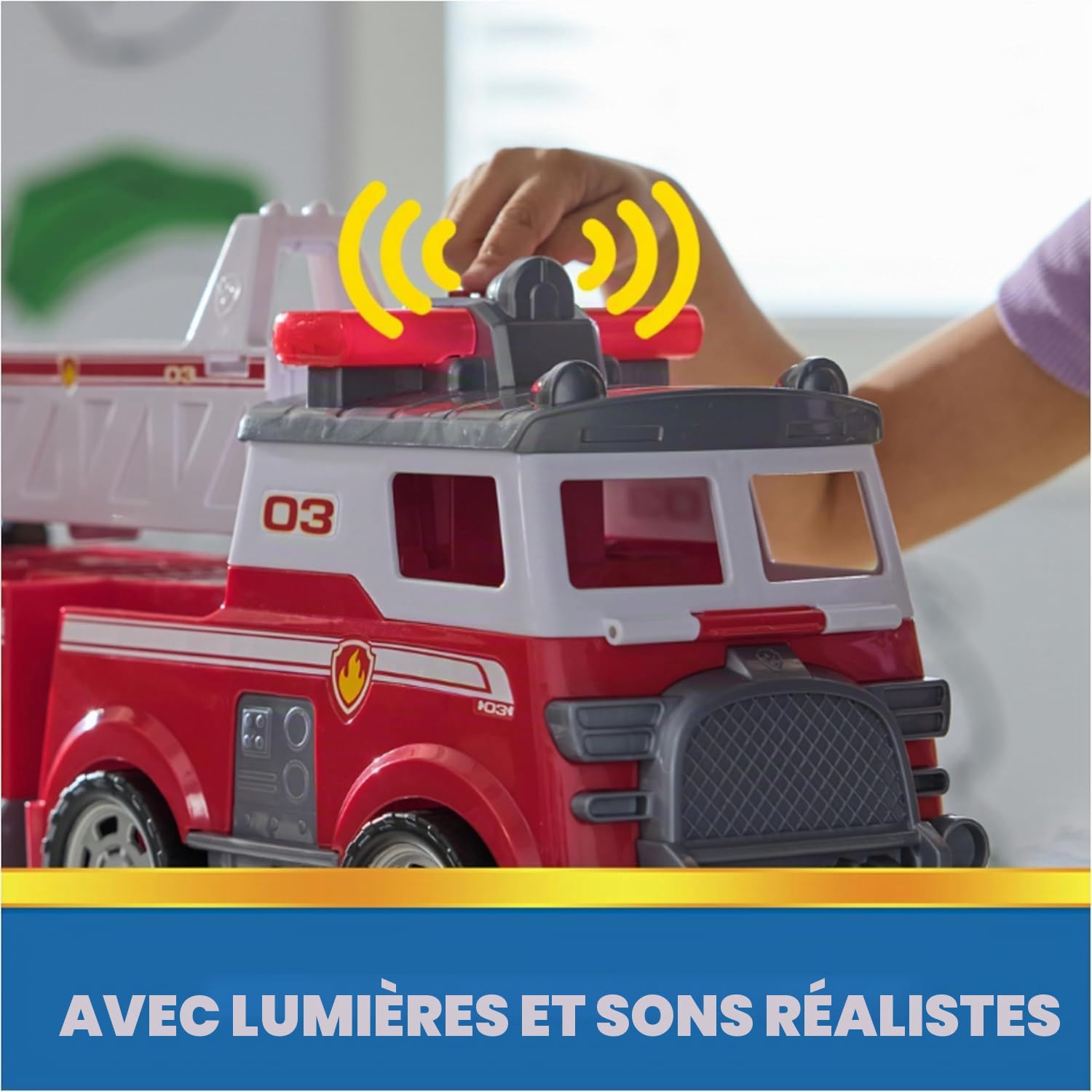 Paw Patrol, Camion de Pompier de Marshall, avec échelle de 61 cm Extensible, lumières et Sons, Mini véhicule, Personnages Chase, Marshall et Skye Inclus, Jouets pour Enfants et Filles, 3 Ans
