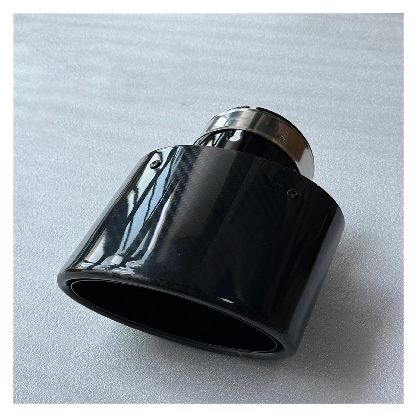 Embouts d'échappement pour remplacer un enjoliveur usé par un tube carbone brillant ovale