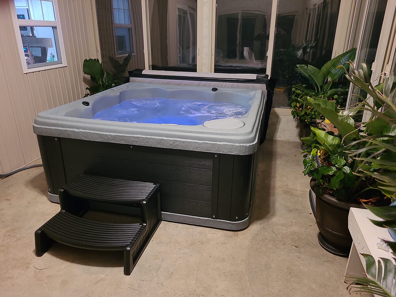 126/mo Finance Essential Hot Tubs Shoreline Lounger 24 Jet 6