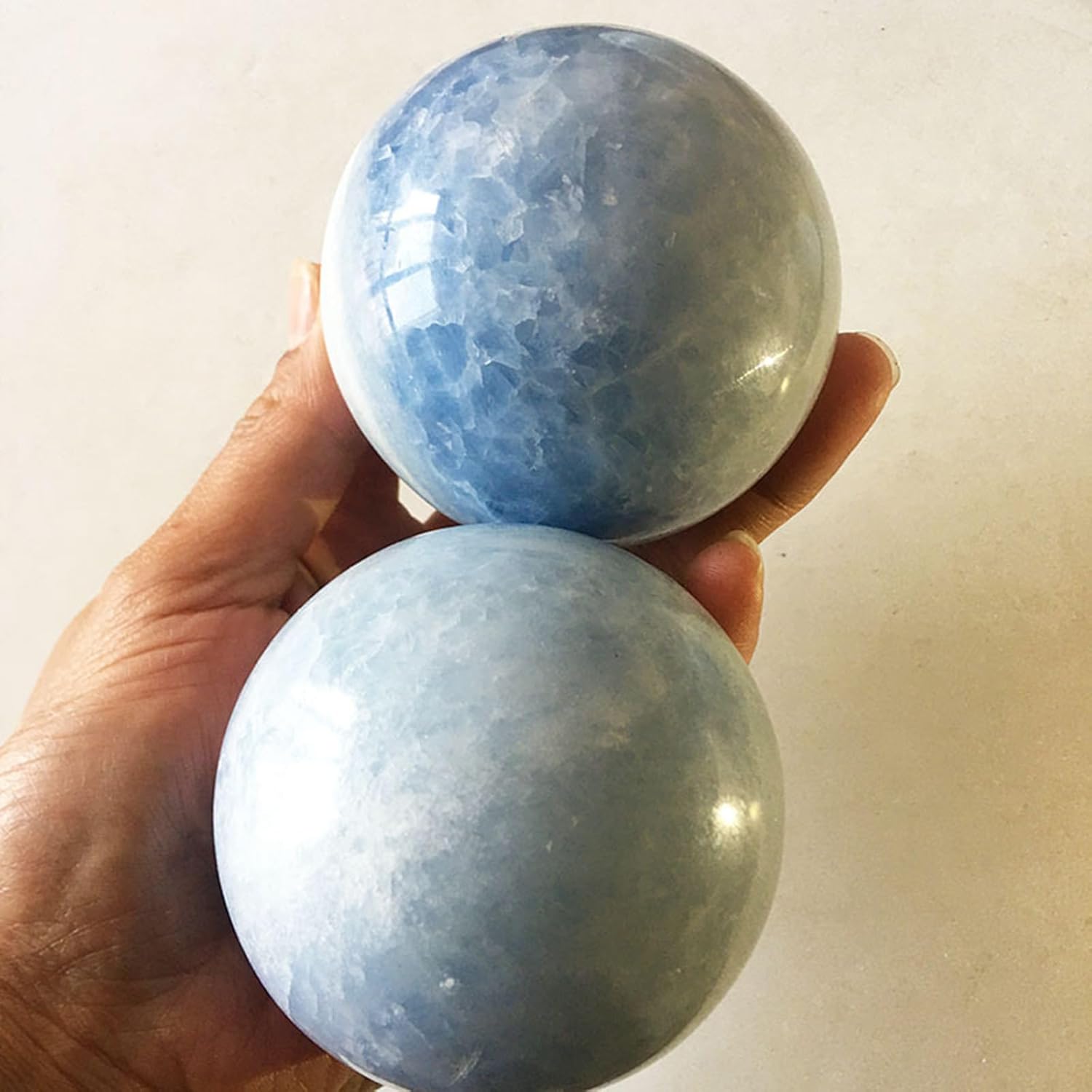 Celestite Quartz Crystal Sphere, Gemstone Crystal Ball with Wooden Stand,Photography Prop Crystal Fortune Telling Ball for Divination Art Decor,9~10cm