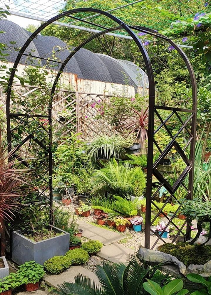 Arco de jardín decorativo negro y enrejado vertical para plantas