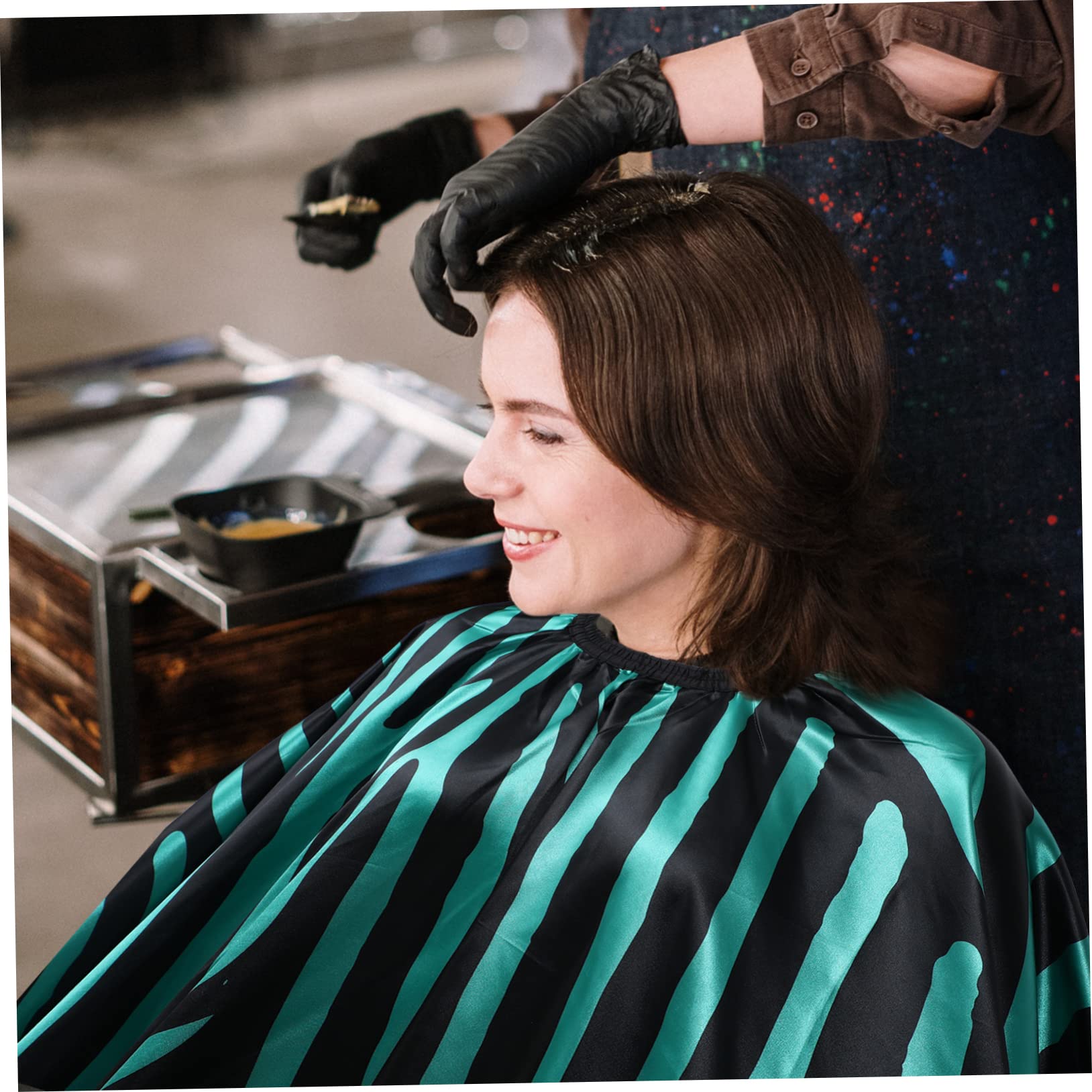 Mipcase Capa para Cortar el Pelo de Satén Cuello Ajustable, Protege la Ropa y Es Adecuado para Barberías y Salones Profesionales