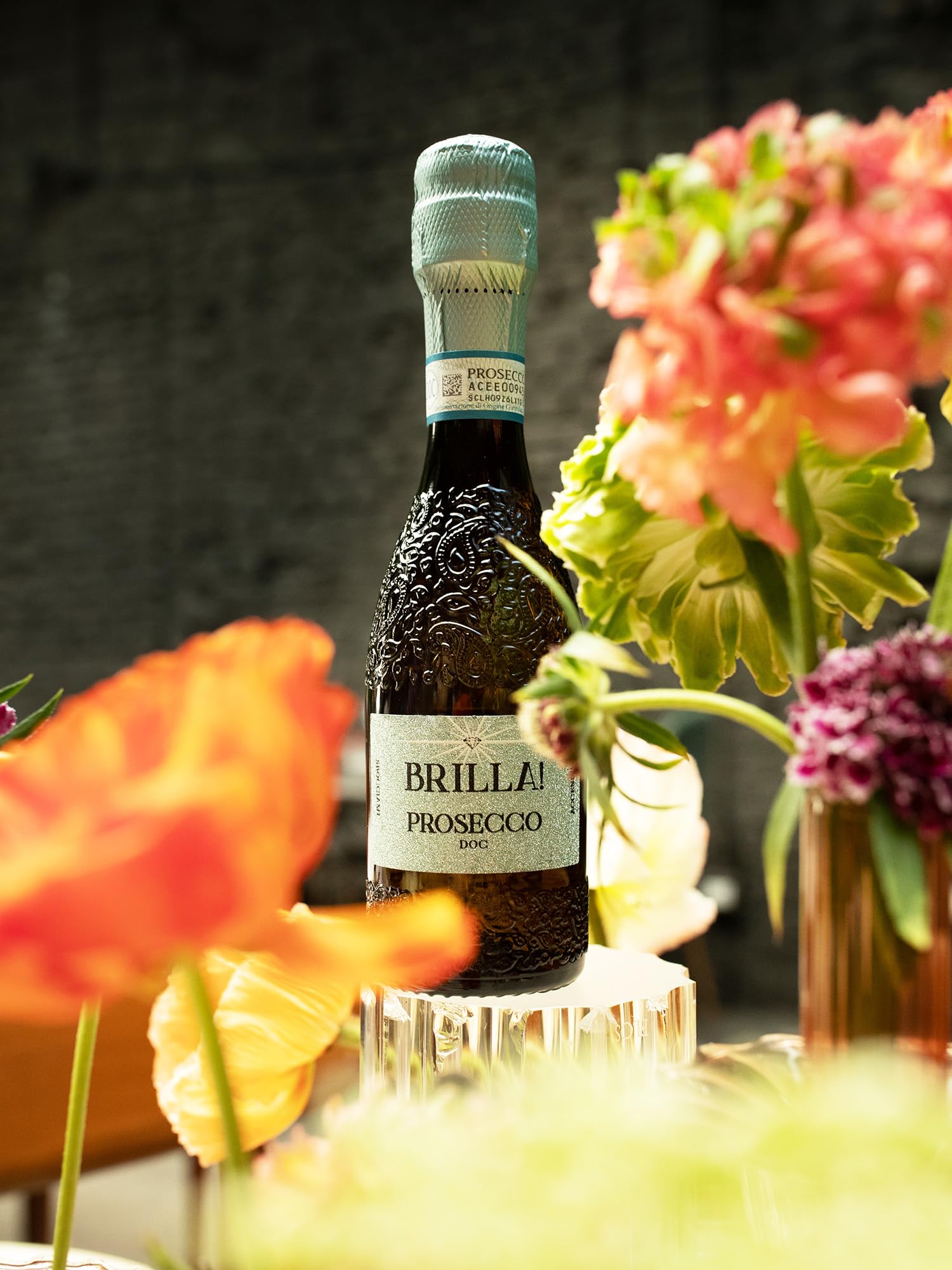 Brilla Prosecco Doc Extra Dry - Spumante Fresco e Fruttato - Idea Regalo Bomboniera - 11% Vol - Scatola da 24 Bottiglie Mignon 200 ml (4800 ml)