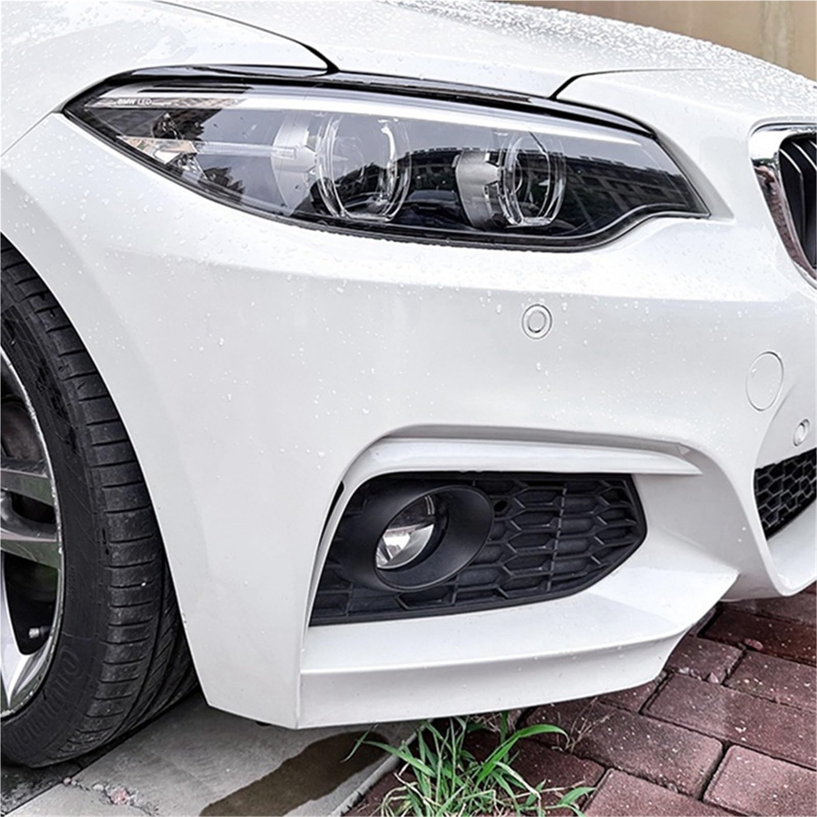 Naklejki samochodowe Pasuje do BMW serii 2 F22 F23 2015-2019 Osłona przedniego reflektora Pasek ozdobny Naklejka ozdobna na brwi Wymiana Rzęsy samochodowe do reflektorów(Gloss Black)