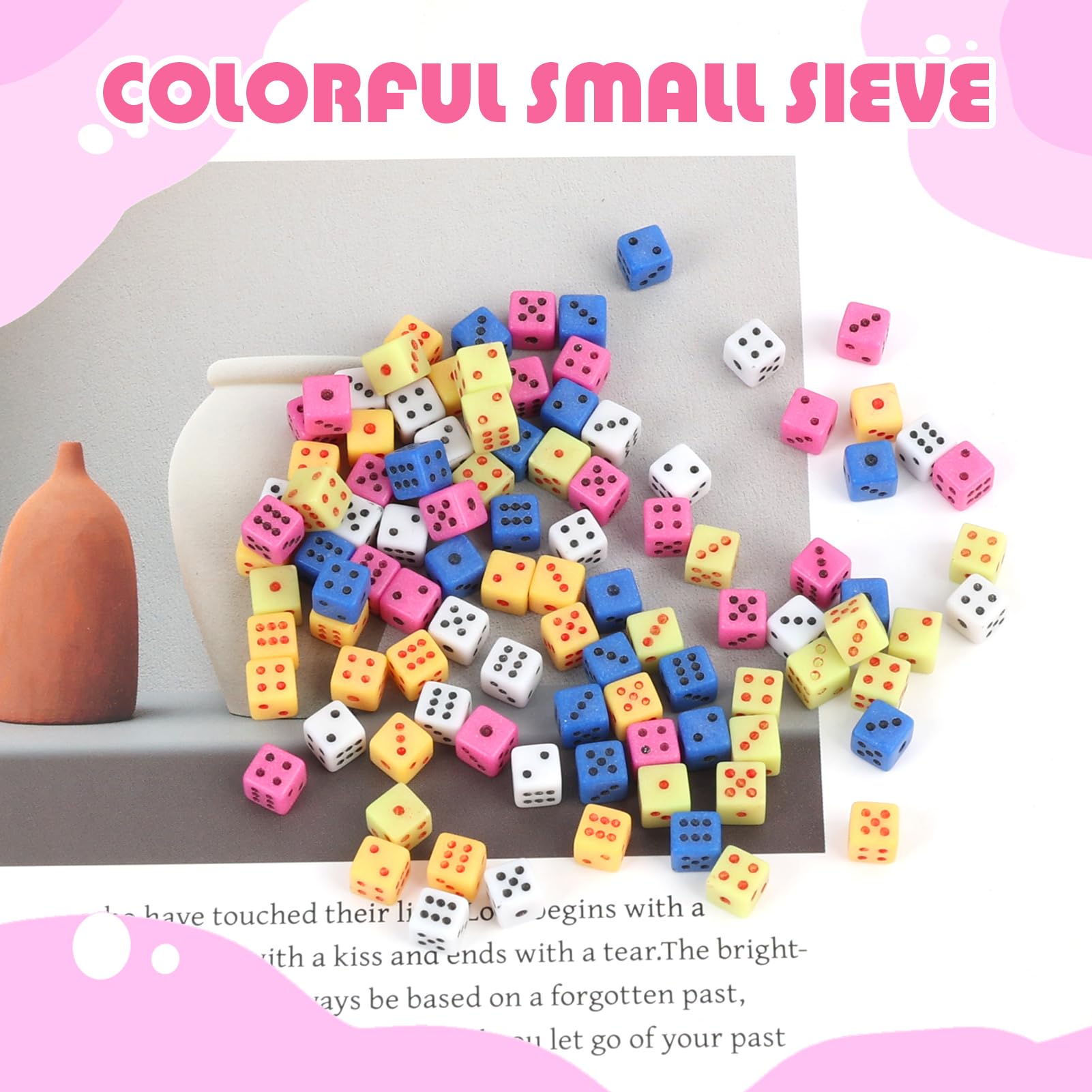 Set de 100 Mini Dados D6 de 5mm, Dados Cuadrados Surtidos para Juegos de Mesa, Actividades Educativas de Matemáticas, Fiestas Temáticas de Casino y Recuerdos - Multicolor