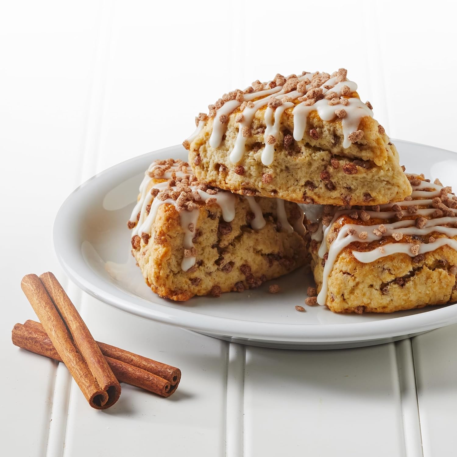 Lars Own Professional Series Cinnamon Pearl Sugar – 1-Pack, 2.5-lb Resealable Bag – Warm Spice Crunch for Baking – Oven-Safe Inclusion and Decoration