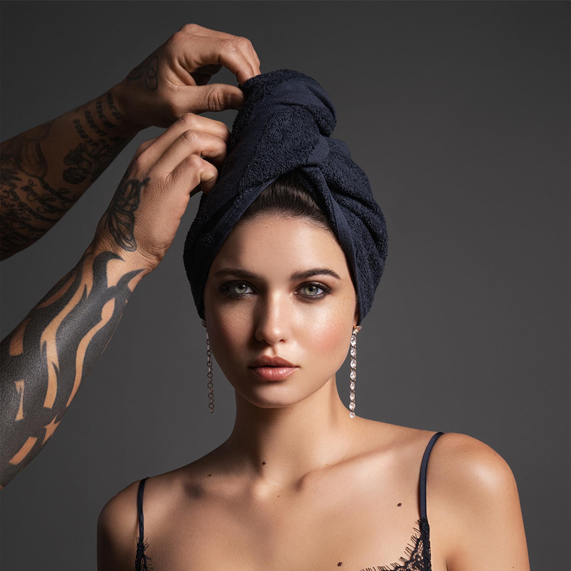 ColorSafe - Toallas de pelo 100 % algodón a prueba de blanqueador para estilistas, peluqueros, spa, gimnasio en negro, 16 x 29 pulgadas, 12 toallas absorbentes resistentes a las manchas para 3