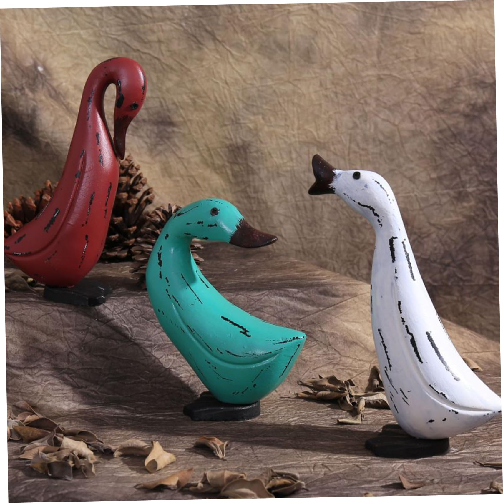 Hintyne Wood Duck 3Pcs Duck Statue, Modern Minimalist Wooden with Whimsical Name Tags, Rustic Creative Animal Statue for Shelf Table Decor Kids Birthday, Style1