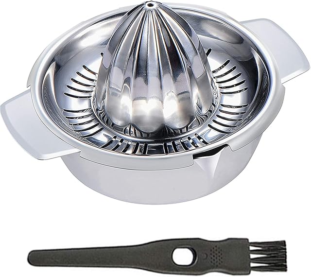 Citrus Juicer Manual Lemon Squeezer Stainless Steel 304 Robust Orange Grapefruit Lime Hand Reamer Rotation Press with Strainer 350ML Container, 2 Pour Spouts, Ø 12.5 cm, Dishwasher Safe, Heavy Duty