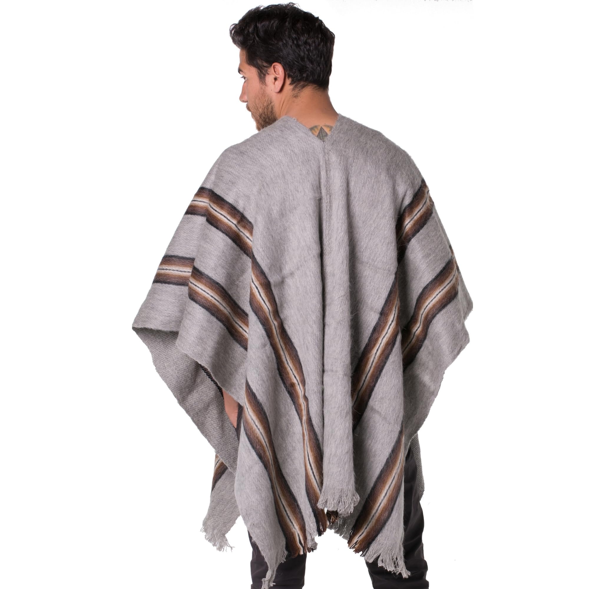 Gamboa Poncho de Hombre en Lana de Alpaca Estilo Mexicano Abrigo Cuello V
