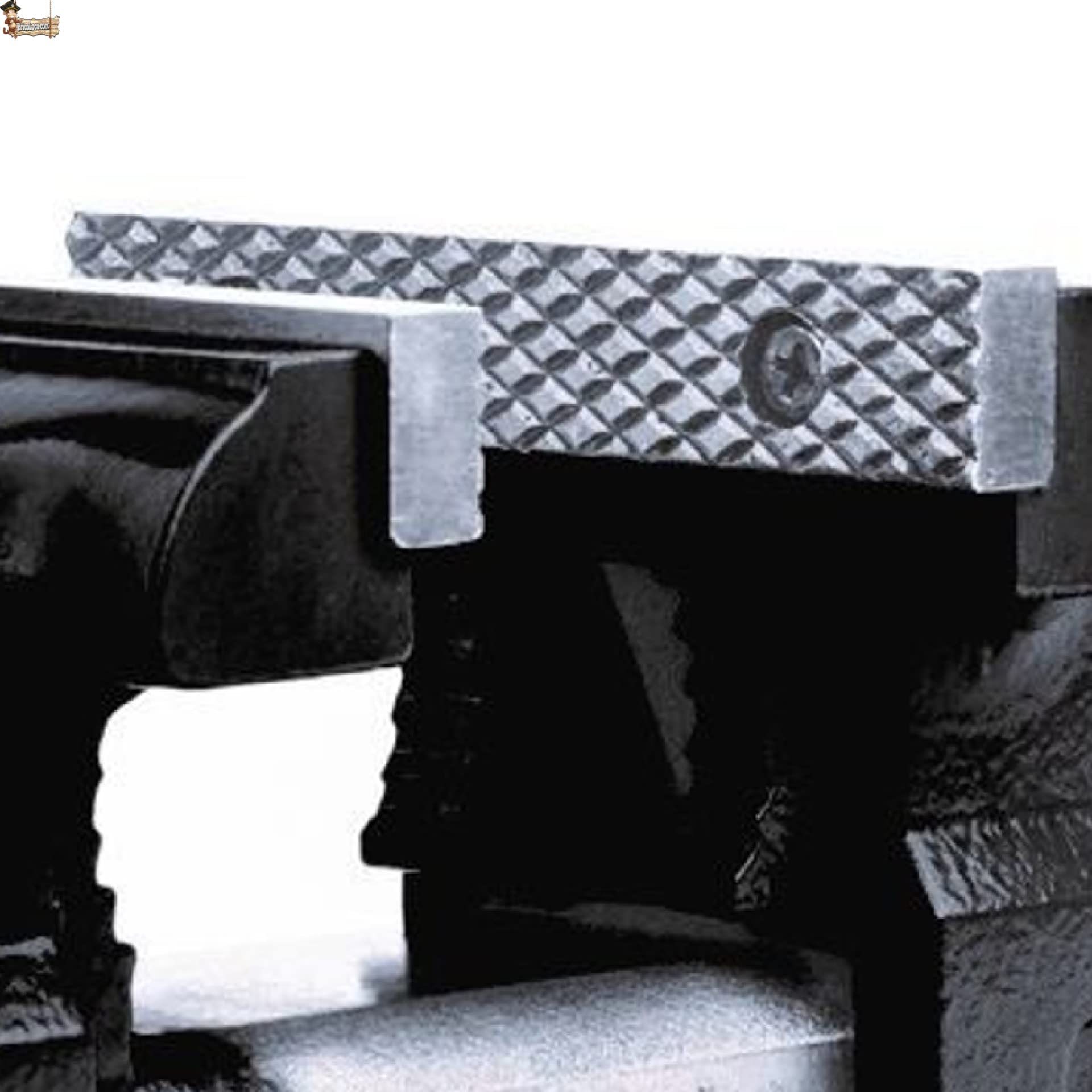 BricoLoco.com Tornillo de banco de trabajo para mesa. Torno ajustable 100mm. acero fundido. Mordazas endurecidas reemplazables. Con yunque. Base giratoria 360º. Herrero, mecánico, madera. (100 mm.)
