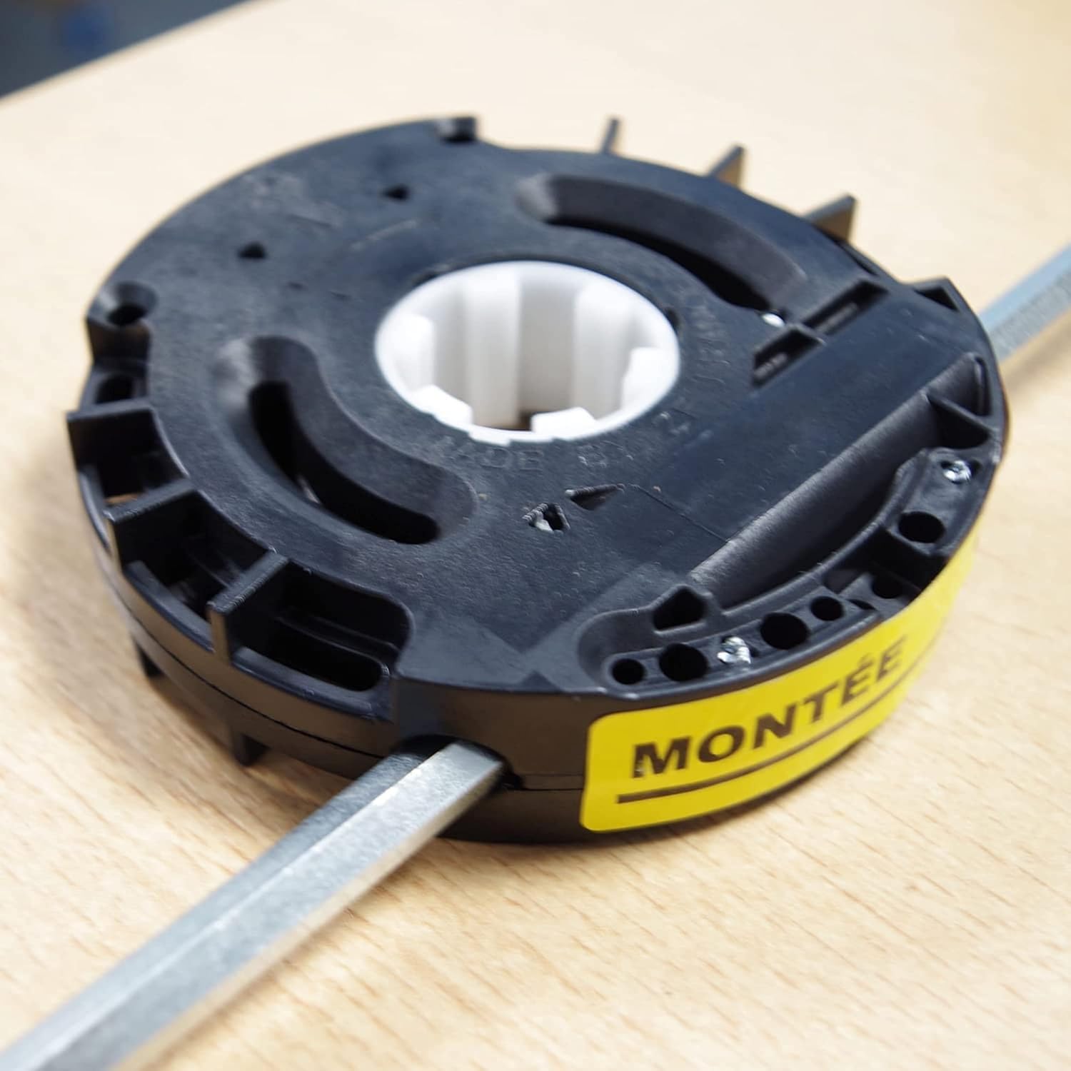 Technivis C371 Winch 6P7 Female Inlet Outlet Crabot 22-27 with end of Travel on Roller Shutter Shaft - Image 4