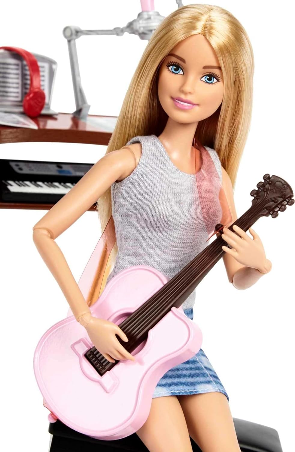 Barbie Careers Playset, Blonde Musician Doll with Removable Outfit & Accessories Including Guitar, Keyboard, Mics & More