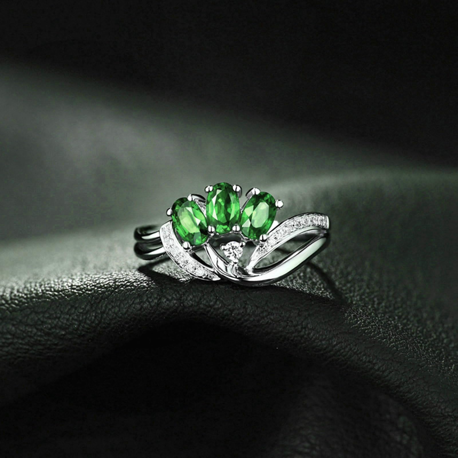 Anillos de compromiso de boda de platino para mujer, anillo de promesa con esmeralda ovalada de 1,5 quilates y moissanita, tamaño H 1/2-V 1/2
